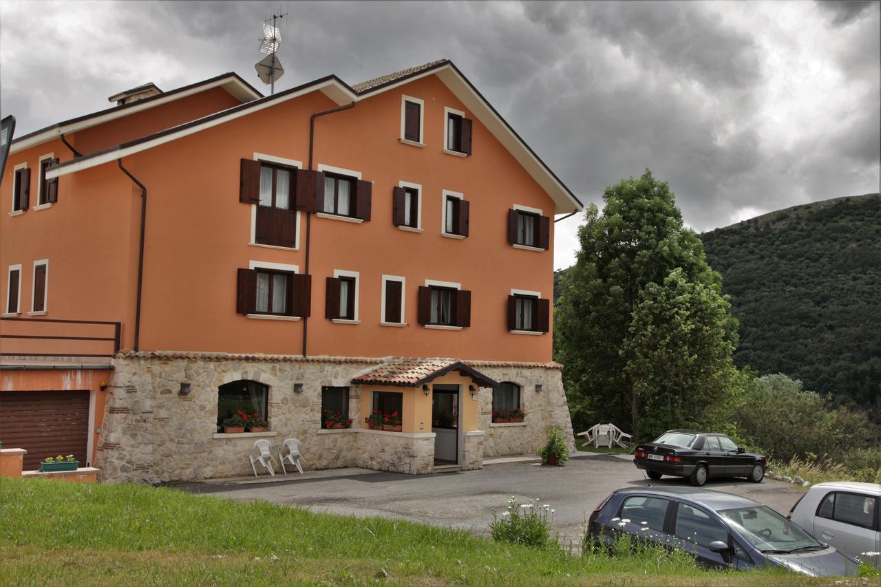 Hotel Il Ghiro Ovindoli Esterno foto